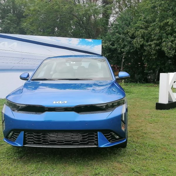 Kia K3, listo para entrar a escena
