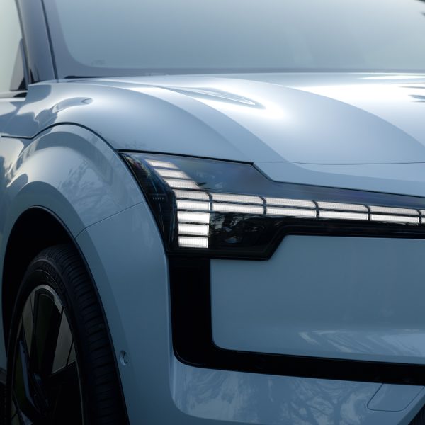 Volvo EX30 eléctrico