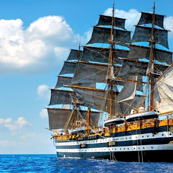 El buque más bello del mundo llega a Puerto Vallarta