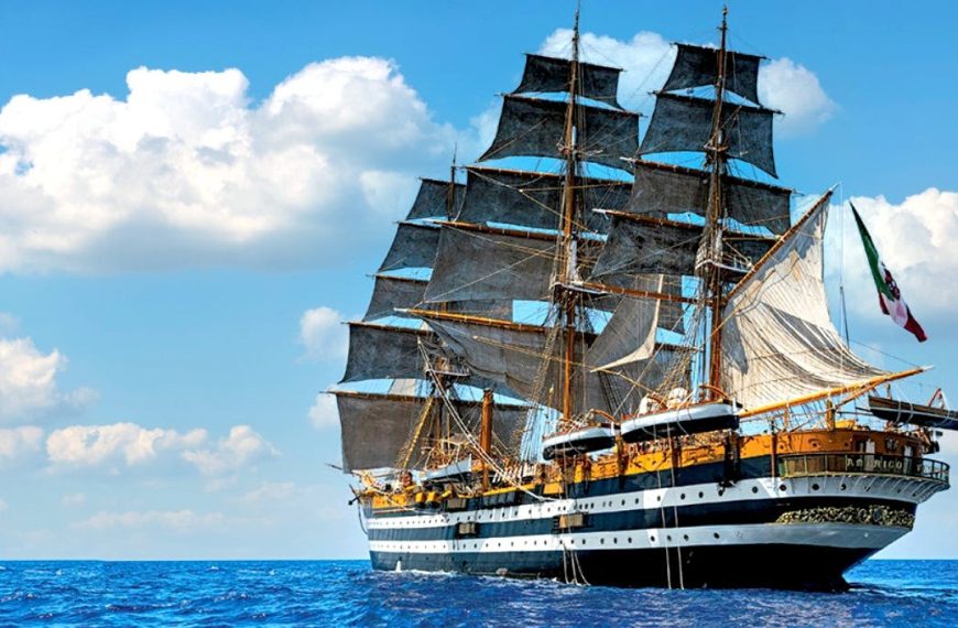 El buque más bello del mundo llega a Puerto Vallarta